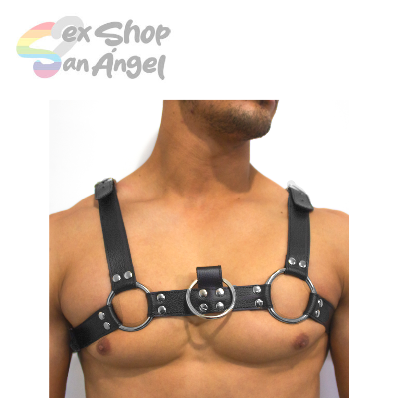 ELEGANTE PECHERA BDSM NEGRA.